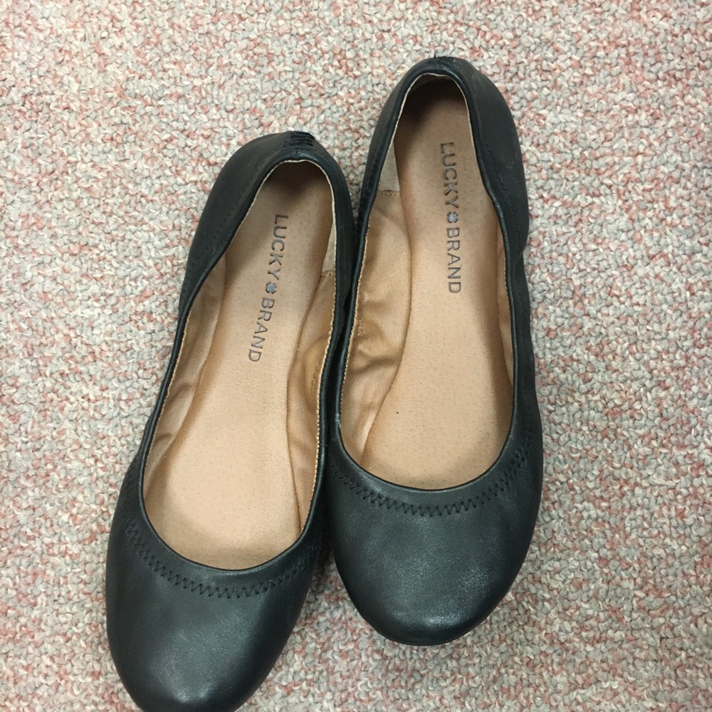 Lucky brand Emmie leather slip on flat